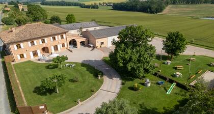 Domaine de Vizols - Gßte 4 étoiles avec piscine -15 pers -Tarn (81)