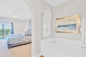 3 多间卧室、熨斗/熨衣板、WiFi、床单