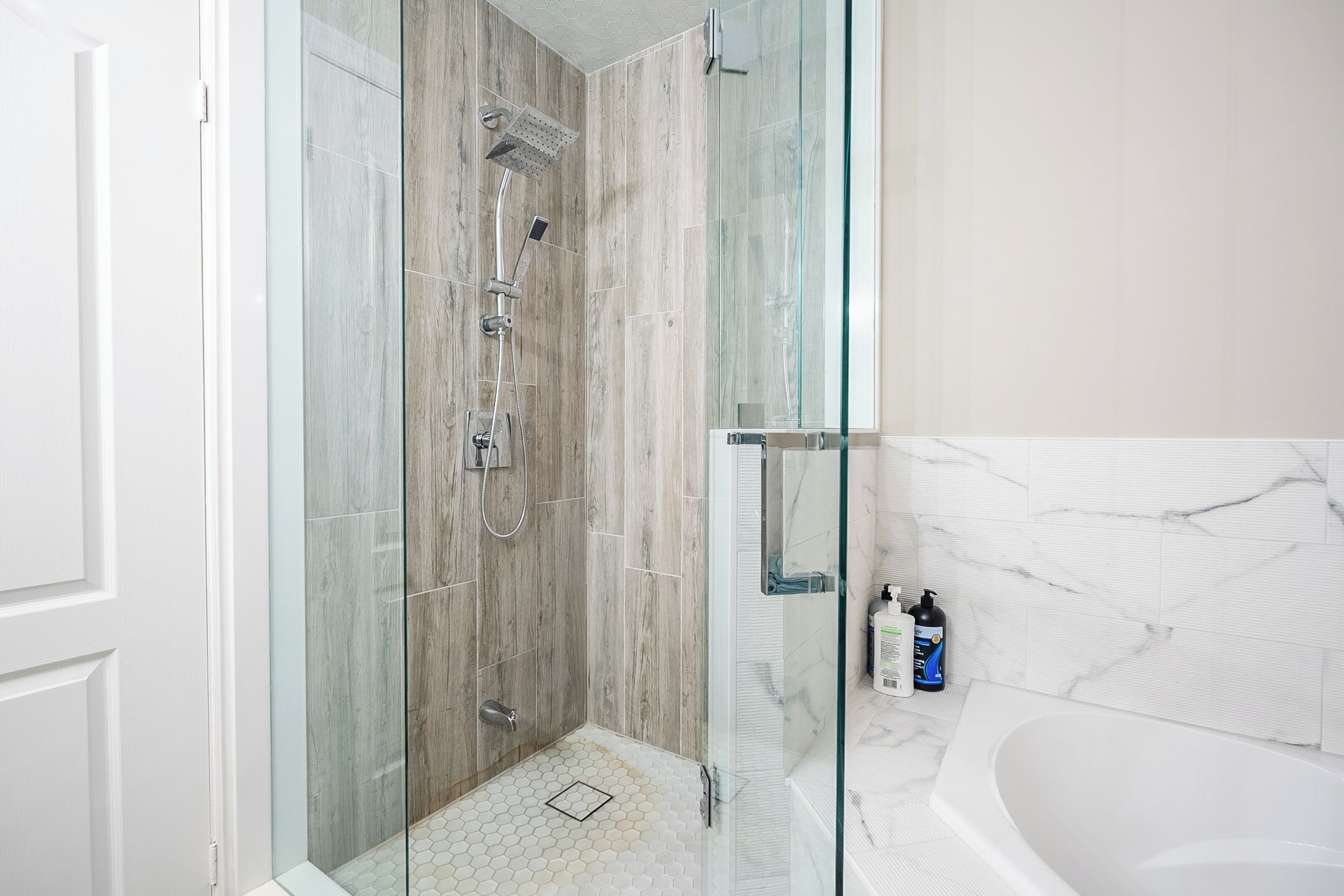 Grand Townhome, 3 Bedrooms, Terrace | Bathroom | Separate tub and shower, free toiletries, hair dryer, towels