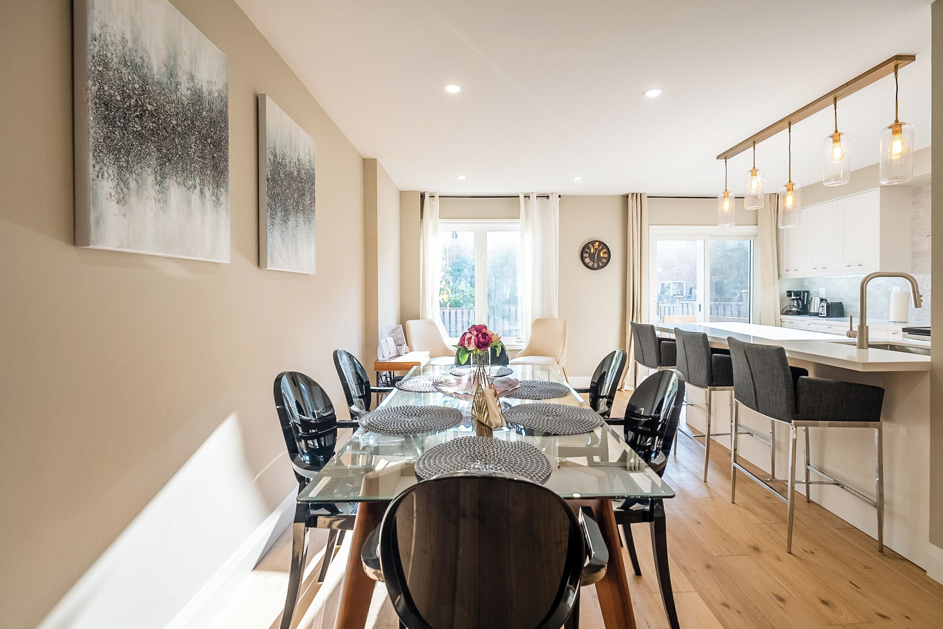 Grand Townhome, 3 Bedrooms, Terrace | Dining room