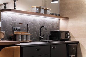 Fridge, microwave, coffee/tea maker, electric kettle