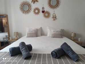 1 bedroom, iron/ironing board, free WiFi, bed sheets - Casinha da Zélia (Atouguia da Baleia)