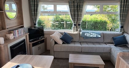 Project Binka - Luxury Caravan / Lodge 2 Bedrooms