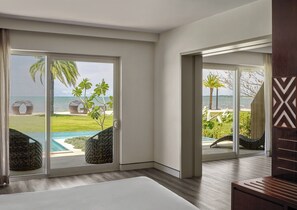 Junior Suite, 1 King Bed, Pool Access, Ocean View - Crowne Plaza Fiji Nadi Bay Resort & Spa by IHG (Nadi)