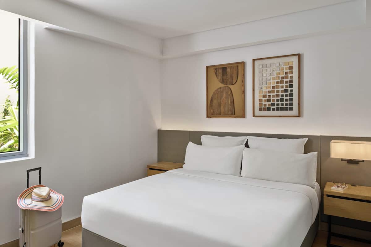 1 bedroom, down comforters, minibar, in-room safe
