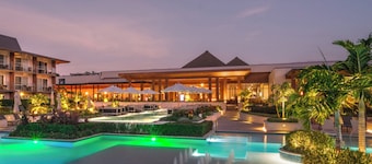 Crowne Plaza Fiji Nadi Bay Resort & Spa by IHG