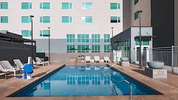 Utomhuspool