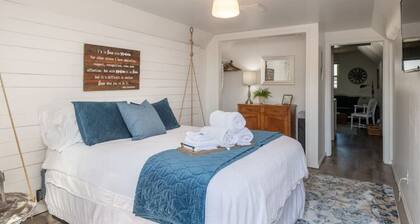 Charming Vintage Studio on the Bitterroot Bike Trail