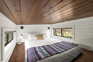 1 غرفة نوم ومكواة/لوح كي وسرير سفر وواي فاي