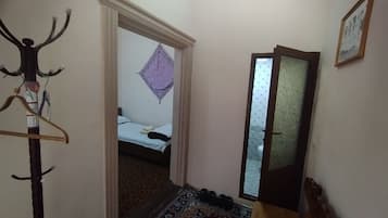 3 chambres, fer et planche Ă  repasser, Wi-Fi, draps fournis