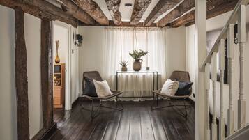 House, Multiple Beds | Interior