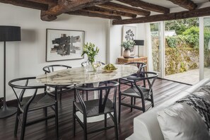Hus - flera sÀngar | Restauranger