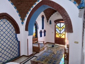 Design Suite | Living area | Fireplace - Blue Palace Garden  (Luxor)