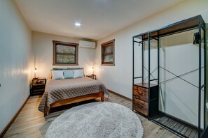 2 bedrooms, iron/ironing board, free WiFi, bed sheets - Ferny Creek Cottage (Blairsville)