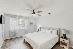 3 bedrooms, internet, bed sheets