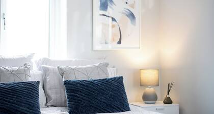 Shakespeare's Nest - central Stratford -upon - Avon - sleeps 4