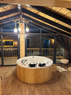 Jetted bathtub - Nafkar Loft (Camlihemsin)