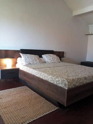 1 bedroom, iron/ironing board, bed sheets - 1 Bedroom Apartment in Saint-francois (Saint-francois)