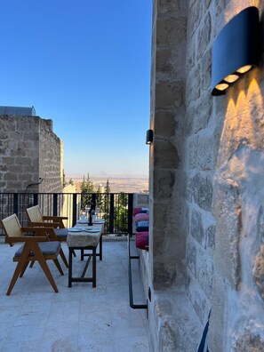 Exterior - Tuğmaner Small House AJAR (Mardin)