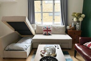 Apartment | Living area