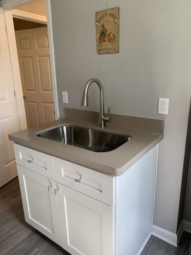  Close to Tallahassee, Wakulla Springs, St. Marks Wildlife Refuge & bike trail.