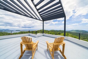 Villa | 5 bedrooms - Serene Villa Ocean View Pool Rooftop Deck 5 BR - Villa Vista Pacifico (Tempate)