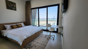1 bedroom, desk, iron/ironing board, free WiFi