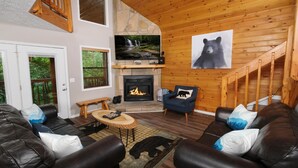 House, Berbilang Katil (Bear Run Getaway #336) | Ruang tamu
