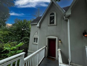 House, Multiple Beds (Feathers and Fur #2306) | Exterior - Feathers and Fur #2306 (Pigeon Forge)