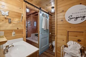 Bathroom - Grin & Bear It #1205 (Sevierville)