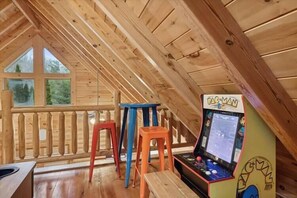 Maison, plusieurs lits (Grin & Bear It #1205) | Intérieur