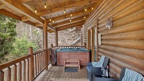 Huis, Meerdere bedden (Grin & Bear It #1205) | Outdoor spabad