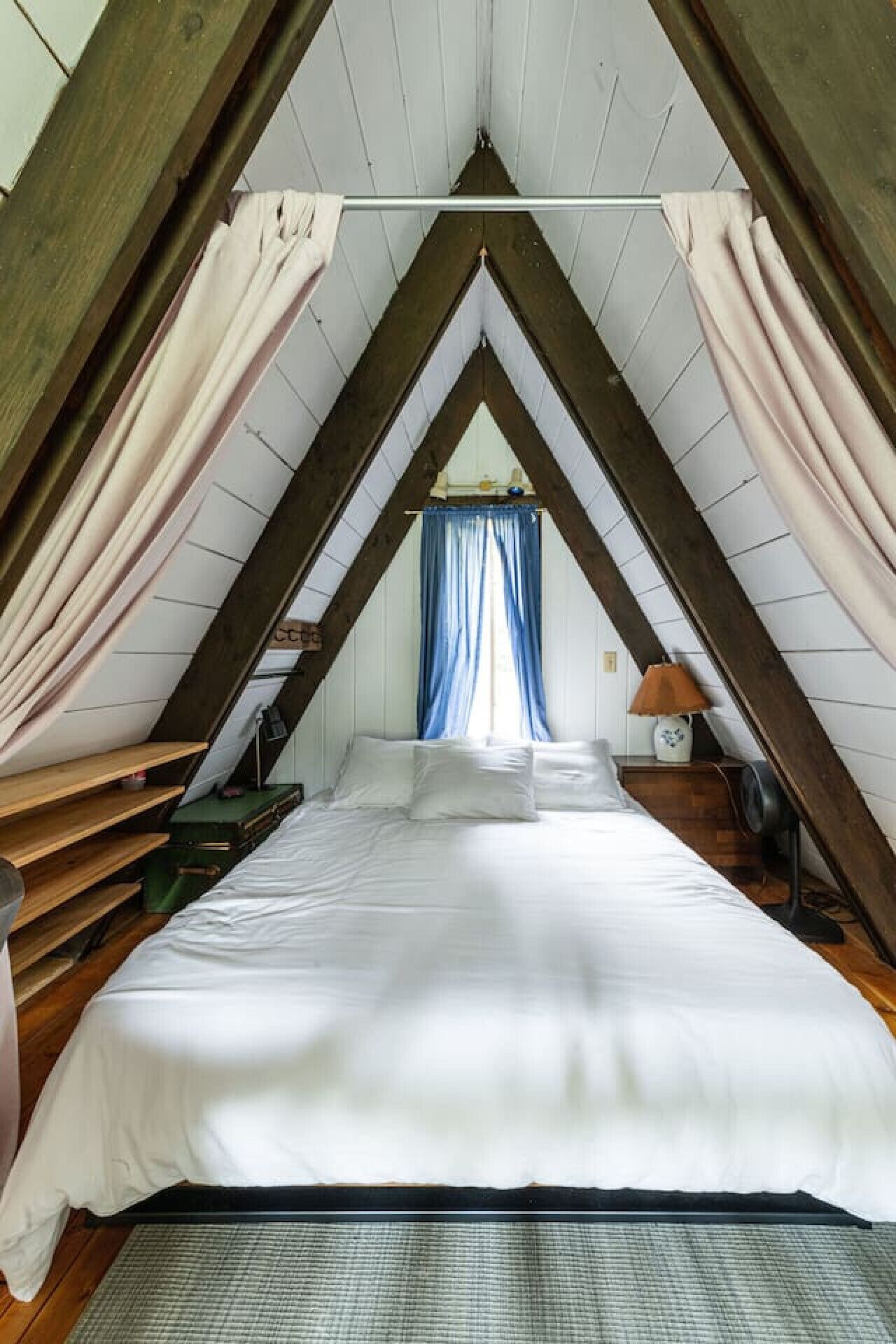 2 habitaciones, escritorio, wifi y ropa de cama 