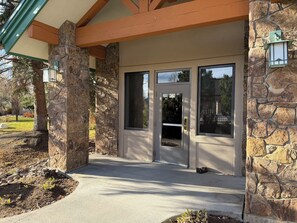 Exterior detail -  Modern Mountain Retreat - Ski-in-out - Heated Pool and Hot Tub (Steamboat Springs)
