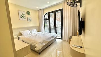 Deluxe Room | 1 bedroom, laptop workspace, free WiFi