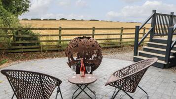 Cottage | Property grounds