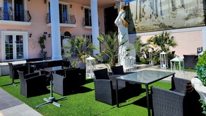 Exterior - 4Play Gentlemen's Club - Hotel Boutique (Navodari)