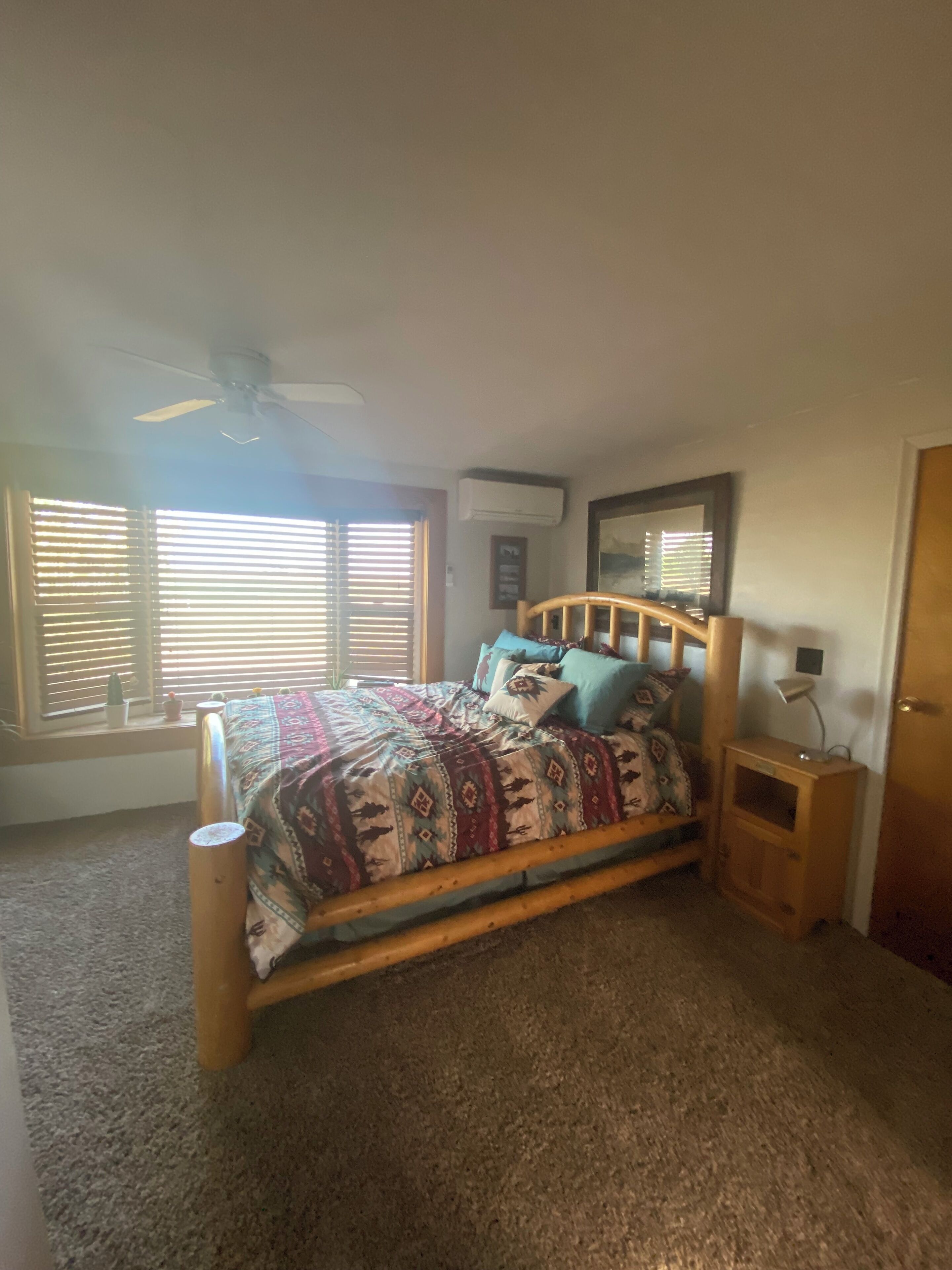 3 bedrooms, bed sheets