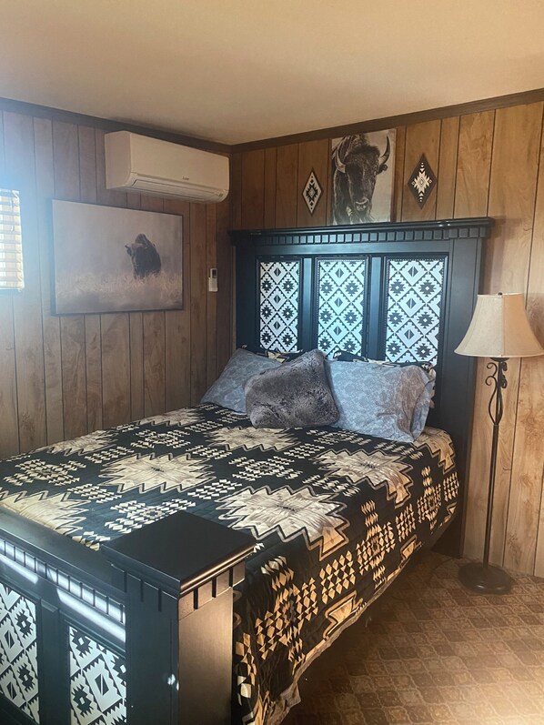 3 bedrooms, bed sheets