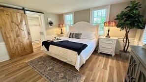 4 chambres, fer et planche à repasser, Wi-Fi gratuit, draps fournis