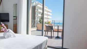 Premium bedding, minibar, desk, laptop workspace