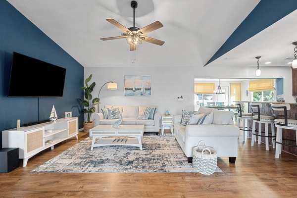 Smart TV, estéreo, monitor de computadora