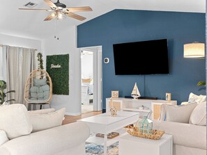 Smart TV, stereo, computer monitors