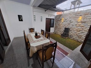 Outdoor dining
