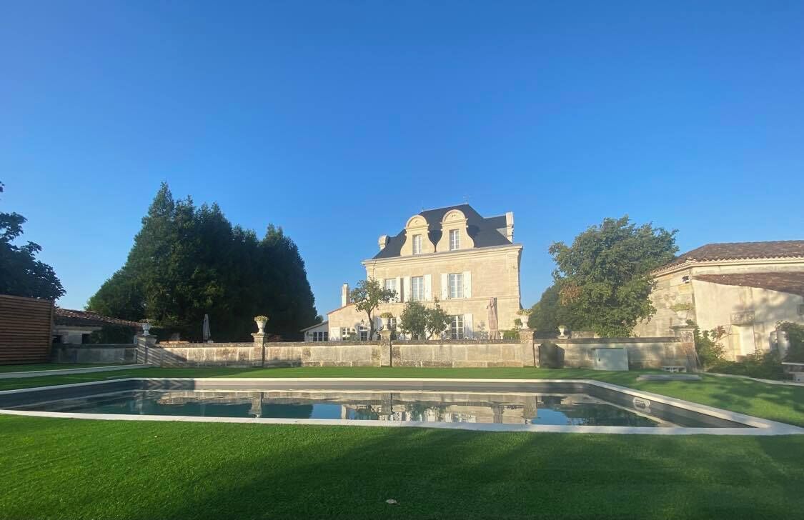 Chambre D'Hote 19th Century Maison de Maitre in the Cognac vineyard area.