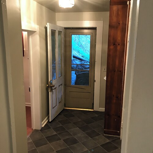 HISTORIC MILL KEEPER'S HOUSE, FRONTING ALONG BUFFALO CREEK, ROCKBRIDGE CO. , VA 