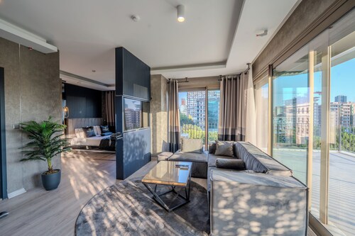 MARLEN HOTEL BAYRAKLI