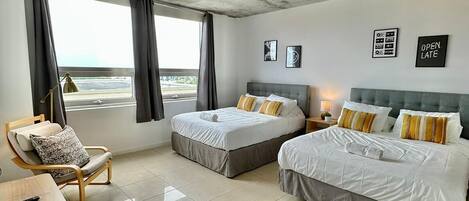Deluxe Apartment | 2 bedrooms, blackout drapes, iron/ironing board, free WiFi