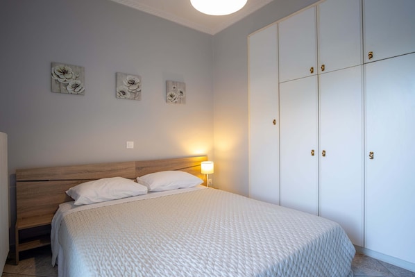 1 bedroom, iron/ironing board, free WiFi, bed sheets