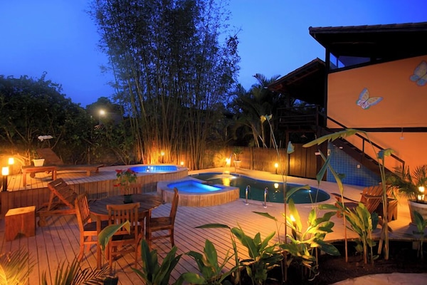 حمّام سباحة خارجي